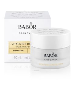 Die Cream Rich aus der Serie Skinovage Vitalizing ist eine reichhaltige Creme, die gut als Nachtcreme für reife Haut geeignet ist.