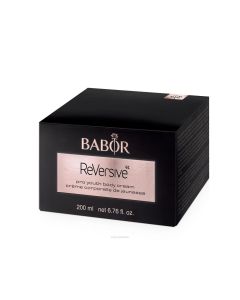 Intensive Bodycream mit Glow-Pigmenten für einen seidig zarten Hautton.